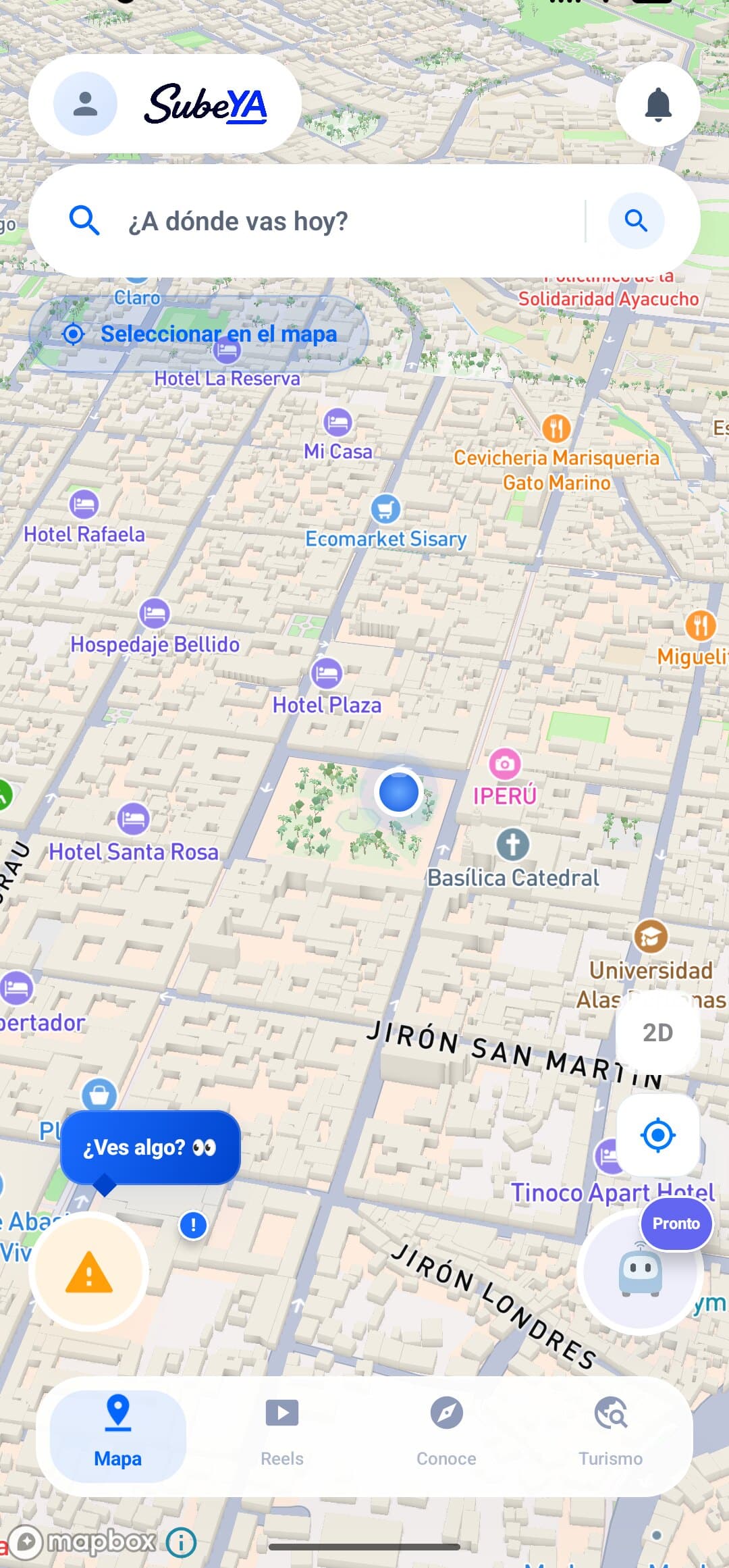 Mapa 3D del centro histórico con hoteles y restaurantes señalados.